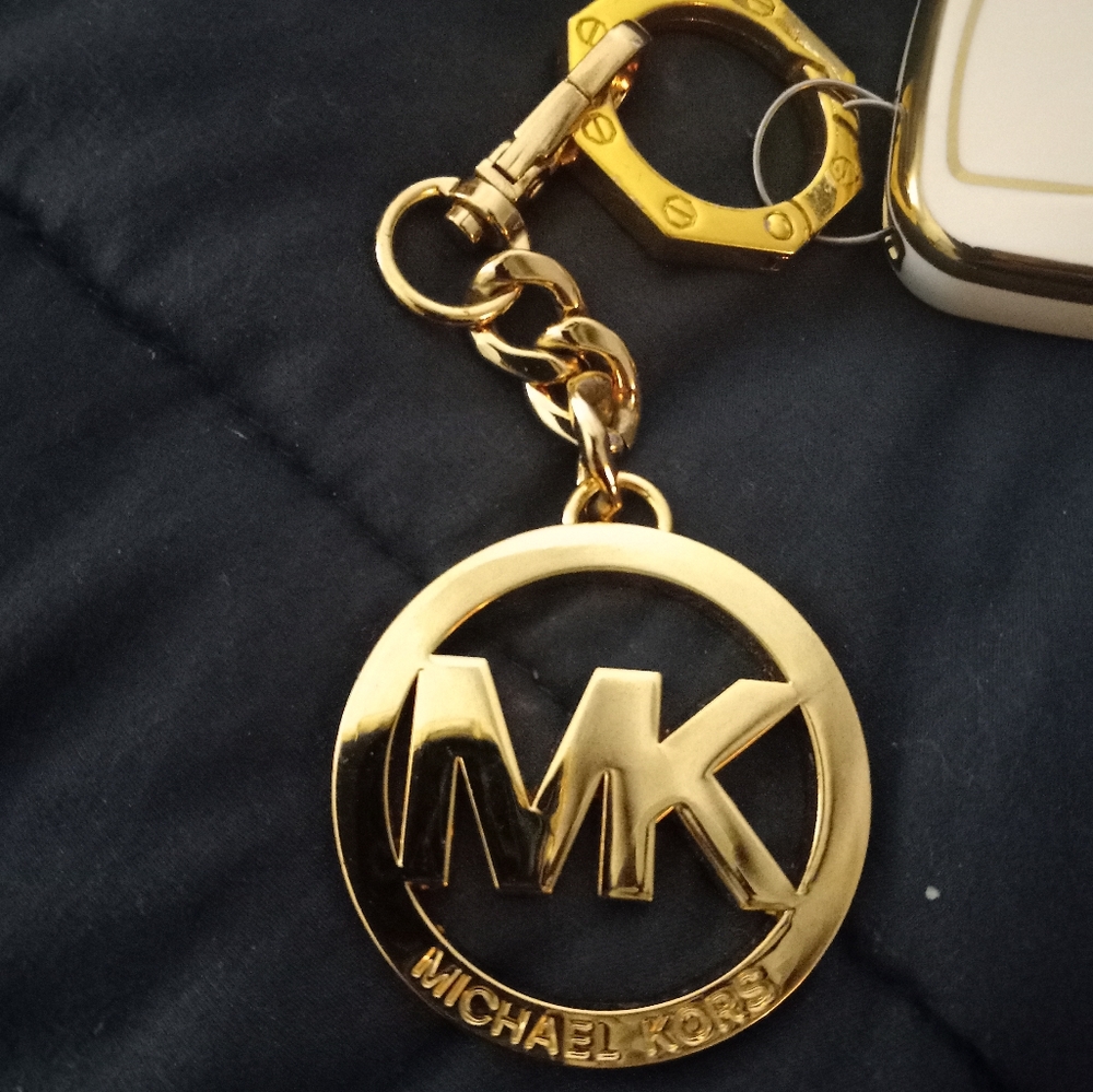 Michael Kors MK Circle Key FOB, GOLD Purse Ring